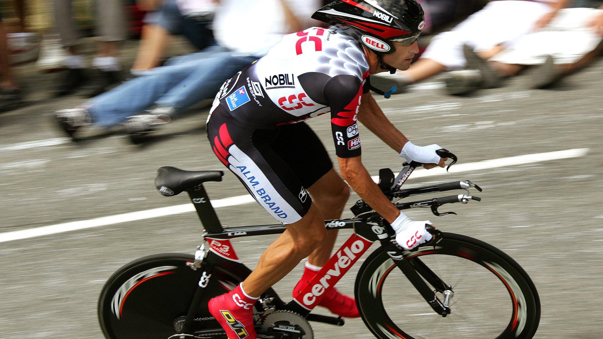 史密斯冲线瞬间掀起观众欢呼,史密斯一