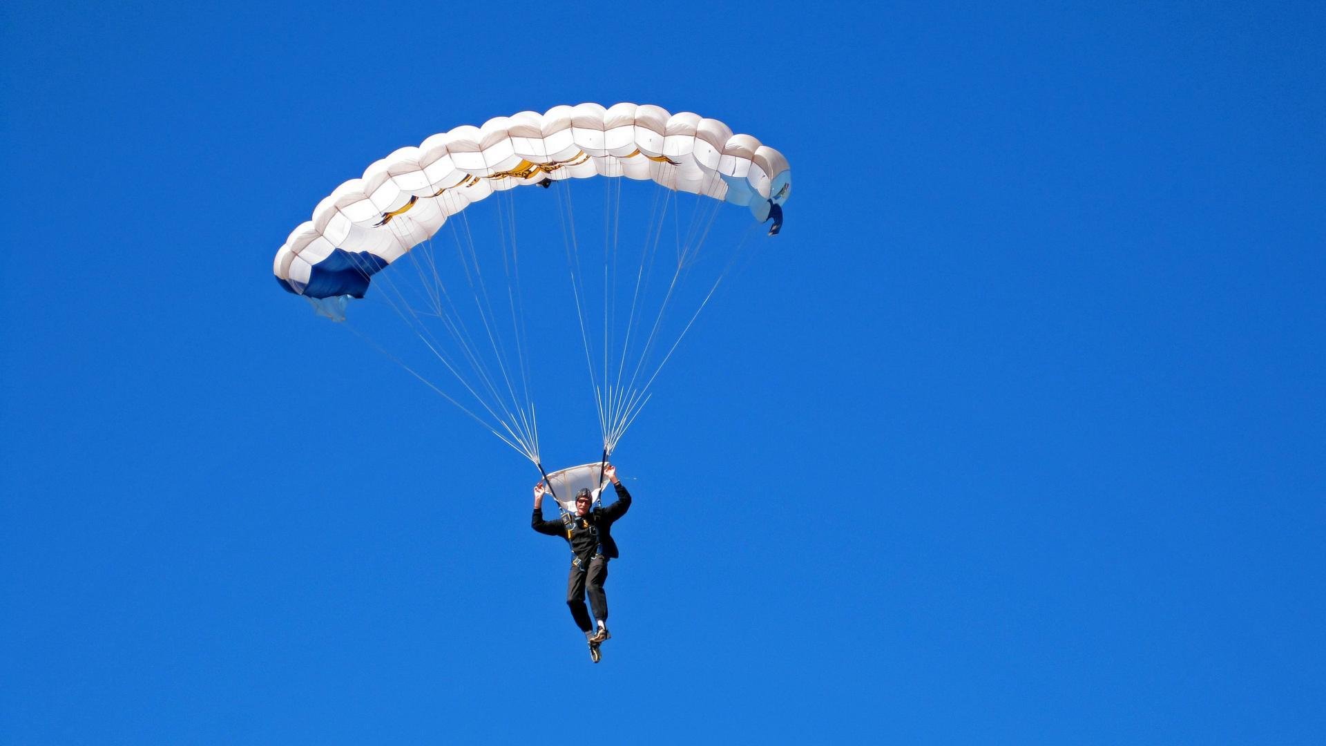比赛花絮：运动员的“神操作”让人忍俊不禁